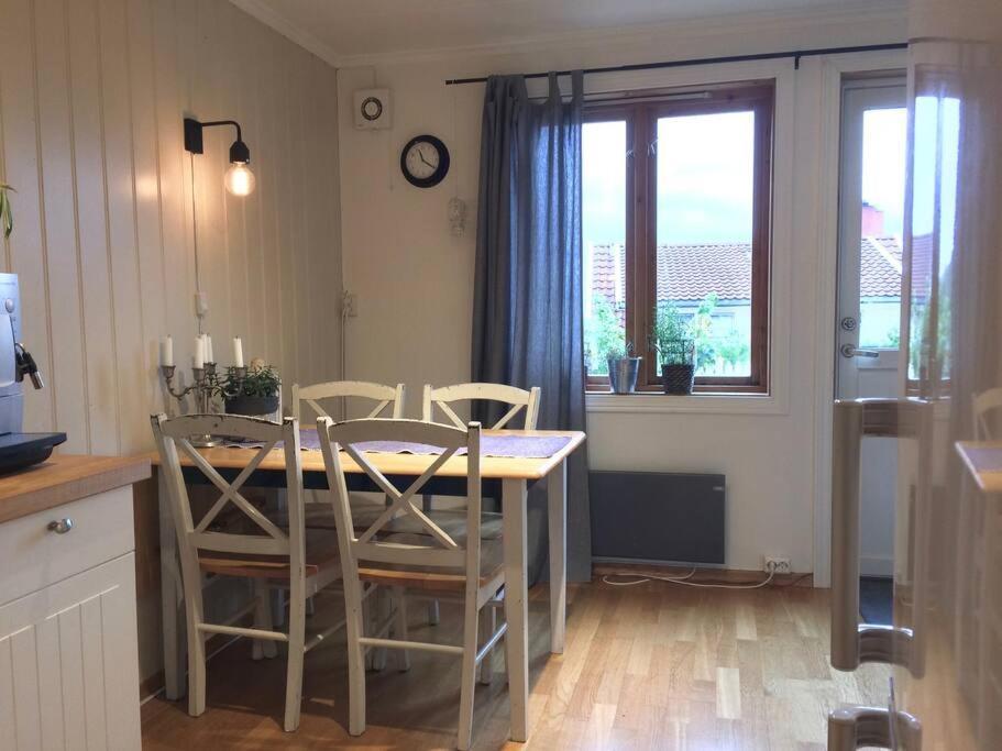 Cosy Flat For 4 Persons Apartment Kristiansand Exterior foto